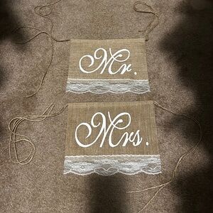 Burlap Mr and Mrs signs